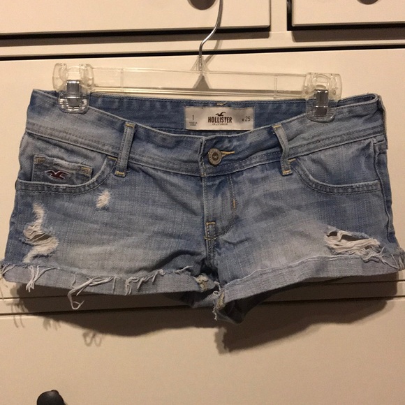 Hollister distressed denim shorts - SZ 1 - Picture 1 of 3